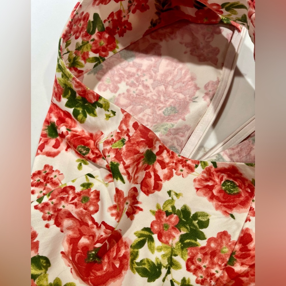 TALBOTS Casual Dress, Shift , Round neck, zipper back, Red Flower Print Size 14 - Picture 10 of 11